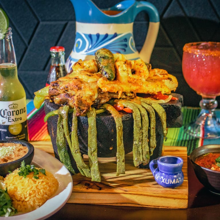 Savor Your Lunch with Us